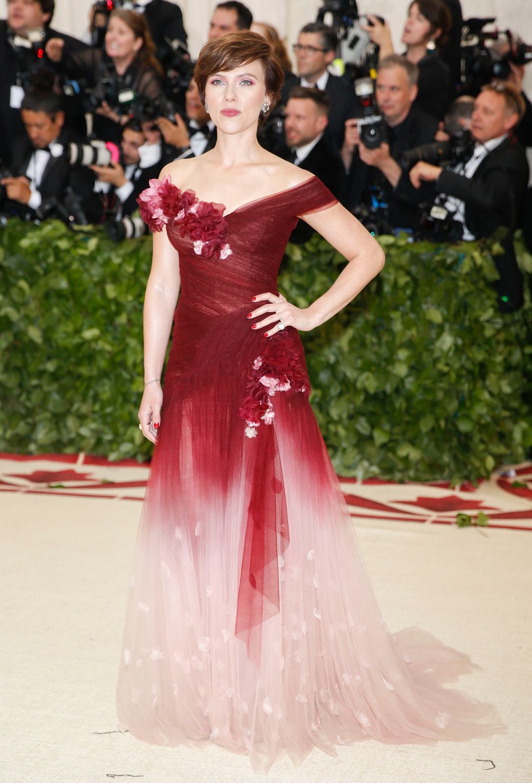 Met Gala Kırmızı Halı’da Şıklık ve Elbise Yarışı Met Gala Kırmızı Halı’da Şıklık ve Elbise Yarışı